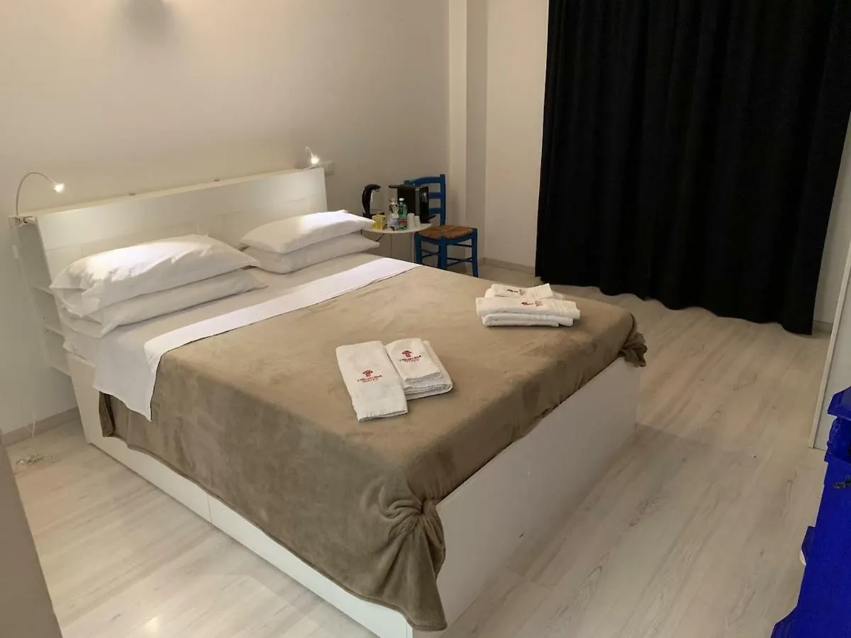 ** Πανσιόν Tiburtina Suites, Roma Ιταλία