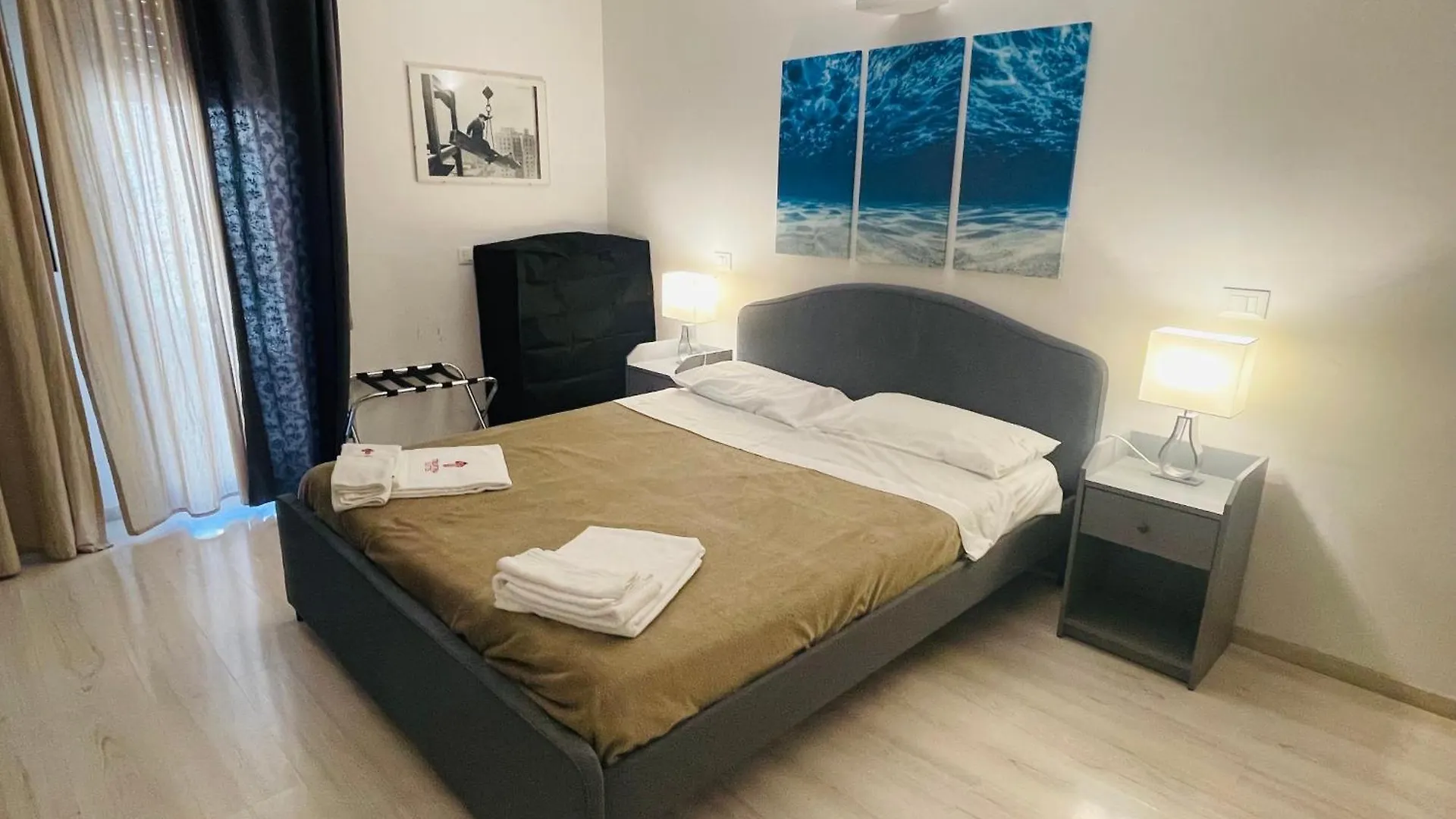Tiburtina Suites, Roma Pensjonat