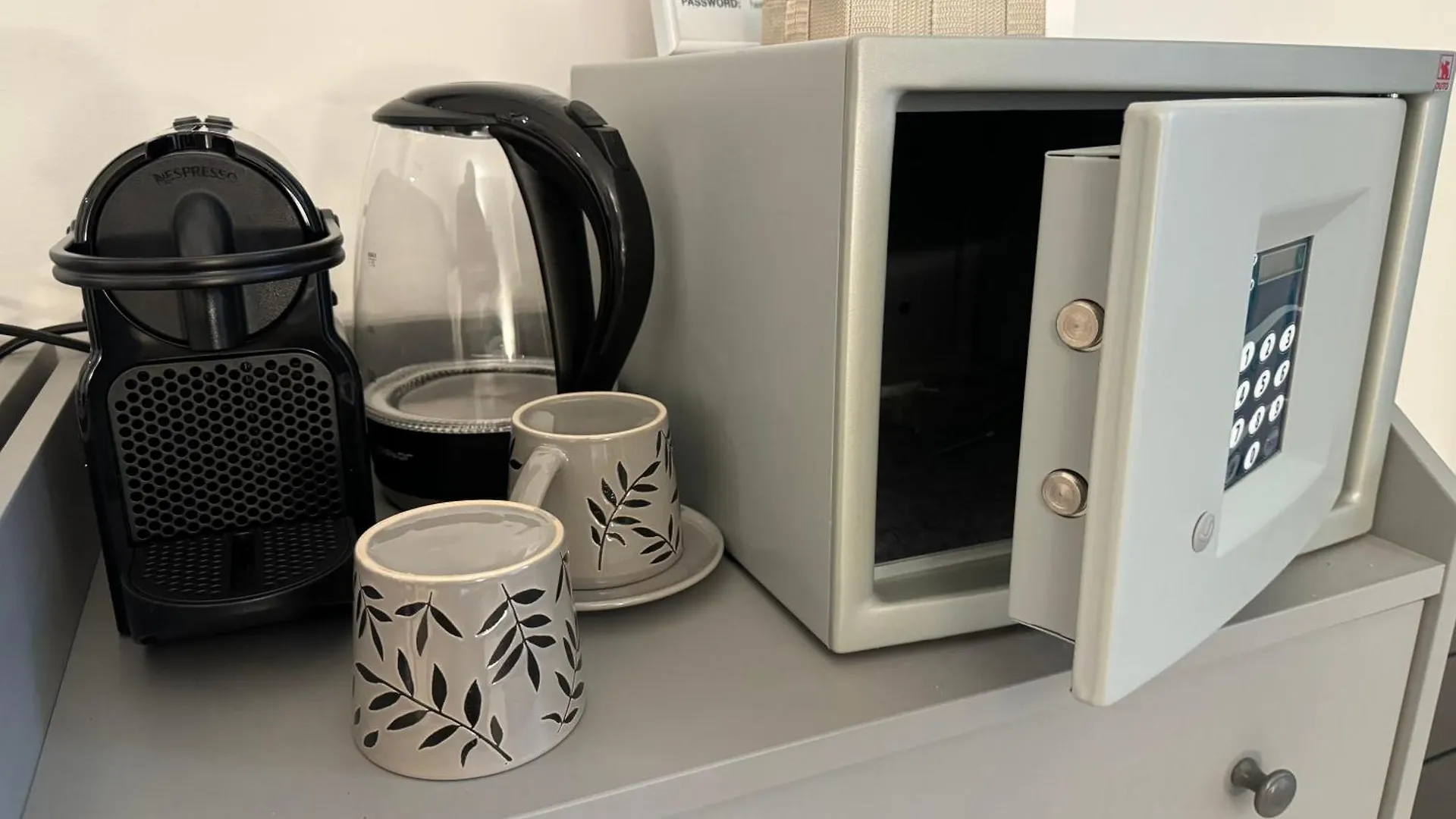 Tiburtina Suites, Roma Pensjonat Rzym