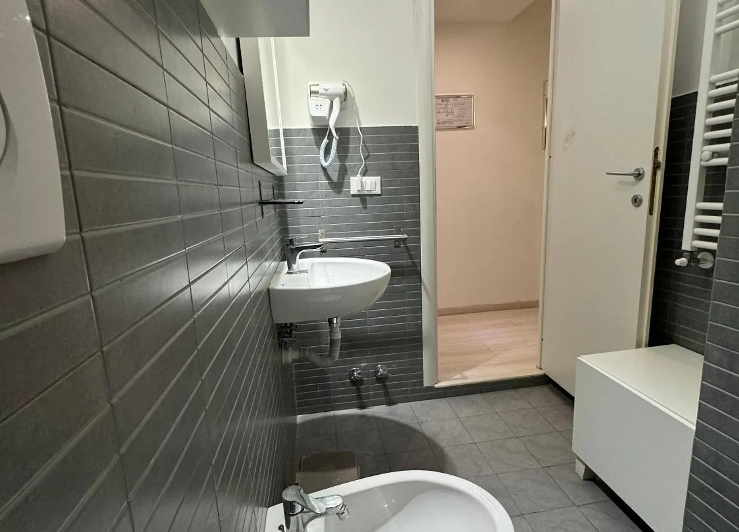 Tiburtina Suites, Roma 2*,  Italia