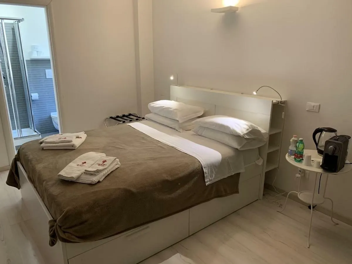 ** Affittacamere Tiburtina Suites, Roma Italia