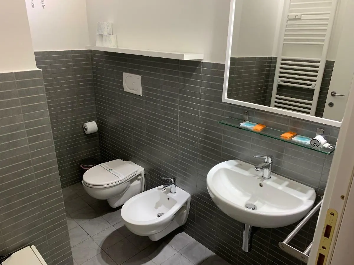 Tiburtina Suites, Roma